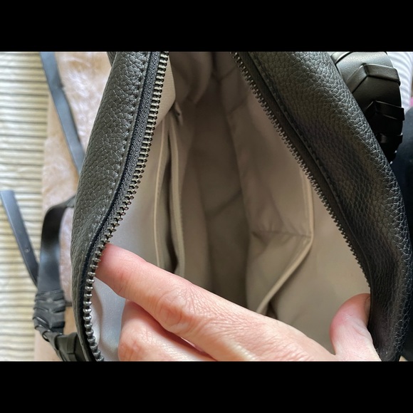 French connection leather purse - Picture 8 of 9